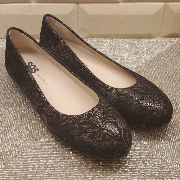 SOLD!! SAS Scenic Black Lace Ballet Flat - Size 7N - Picture 1 of 8